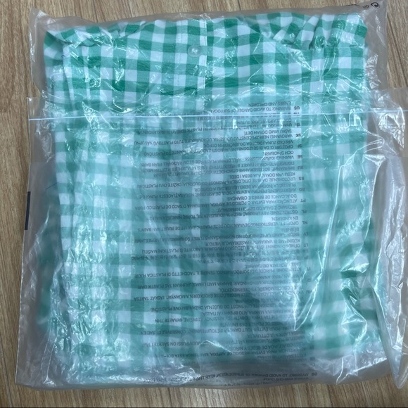 Divided-Green & White check puff sleeve dress - Picture 4 of 4